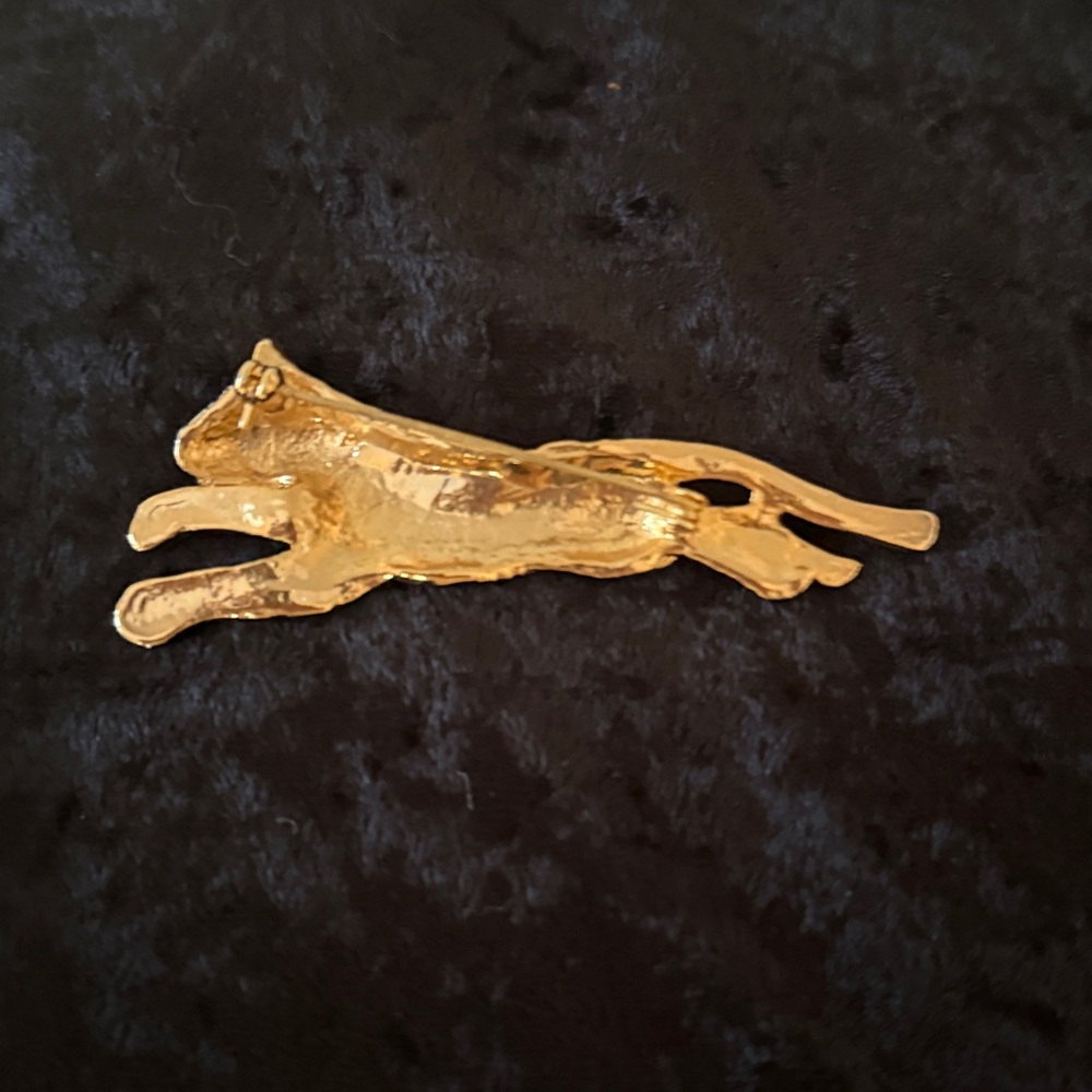 Leopard Bejeweled Pin Brooch - Picture 4 of 6